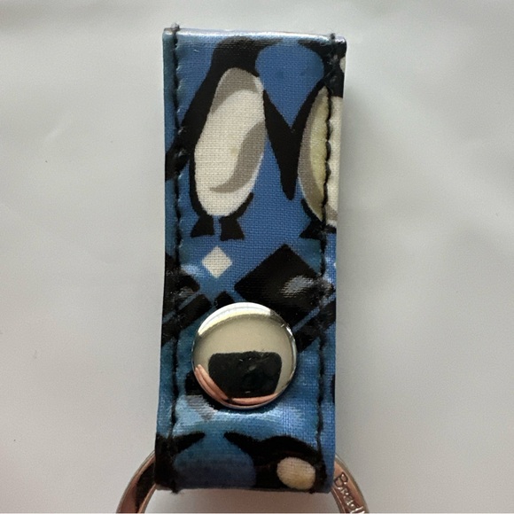 Vera Bradley Loop Keychain Keyring Playful Penguins Blue - Picture 2 of 5
